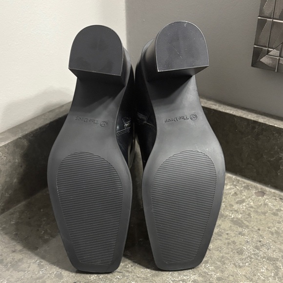 Black Leather Ankle Boots - Picture 7 of 13